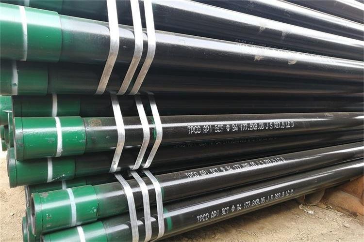 造成API5CT石油套管焊接質(zhì)量差這種現(xiàn)象的原因是內(nèi)部出現(xiàn)了機(jī)械故障，如輥輪或軸偏心，或者焊接功率過(guò)大，或者述兩者原因，焊接速度提高.管坯坡擠壓速度會(huì)隨著提高